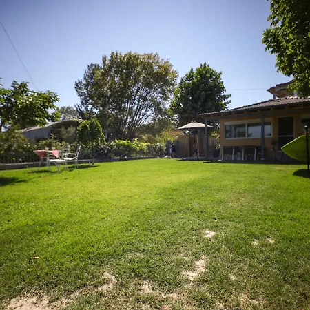 Seafront Eclectic Peaceful House With Garden *