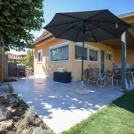 Villa Seafront Eclectic Peaceful House With Garden *